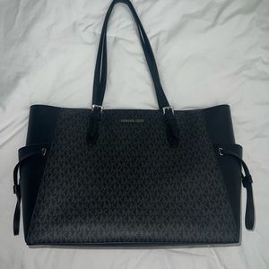 Michael kors tote bag